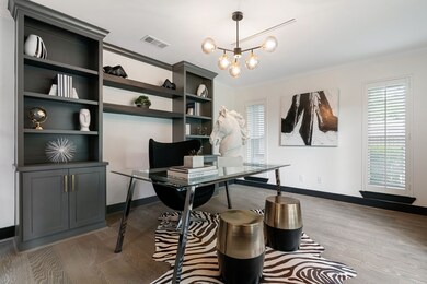 10111 Cedar Creek Dr, Houston, TX 77042 - photo 7