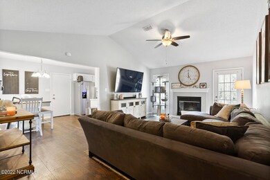 210 Pebble Ln, Jacksonville, NC 28546 - photo 6