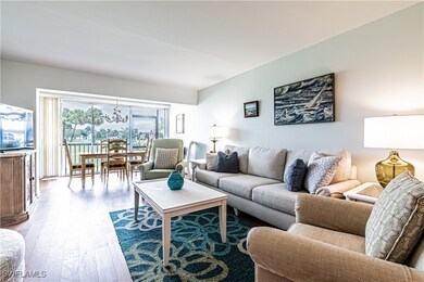 Living / Dining open to enclosed / screened lanai