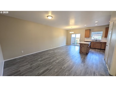 18541 SW Takena Ct, Beaverton, OR 97006 - photo 2