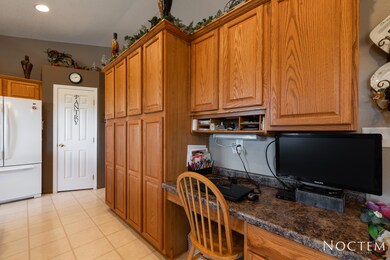 4180 Pinewood Pl-9