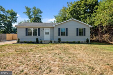 260 W Chestnut St, Clayton, NJ 08312 - photo 2