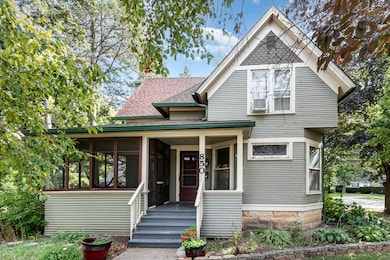 850 W Galena Blvd, Aurora, IL 60506 - photo 2