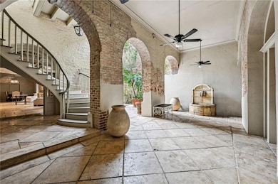 covered courtyard patio