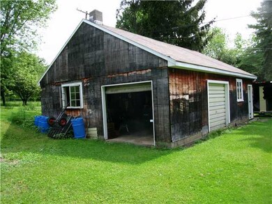 Parking Lot/Garage
