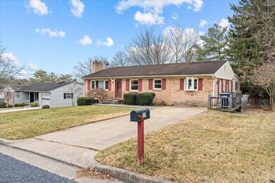 75 Sharon St, Harrisonburg, VA 22801 - photo 3