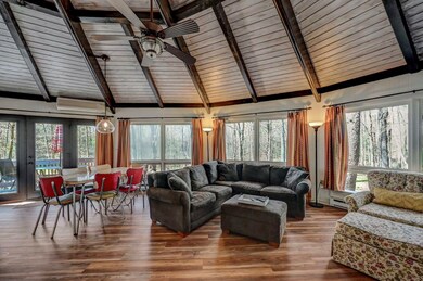 1542 Crestview Ln, Pocono Pines, PA 18350 - photo 3