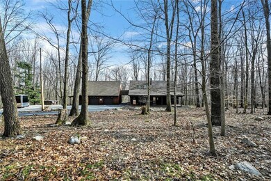 202 Sousley Rd, Lenhartsville, PA 19534 - photo 4