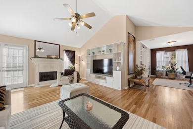 2025 Green Timbers Dr, Antioch, TN 37013 - photo 5