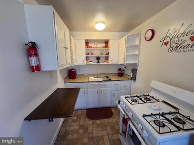 505 S 4th St, Darby, PA 19023 - photo 6