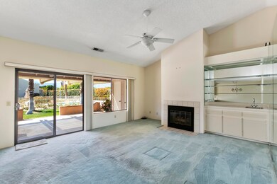 006_Living Room