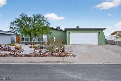 405 Scenic Dr, Henderson, NV 89002 - photo 4