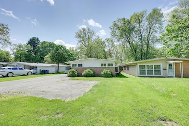 2313 Airport Dr Columbus OH 43219 USA-00