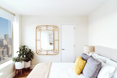 315 W 33rd St unit 27A, New York, NY 10001 - photo 4