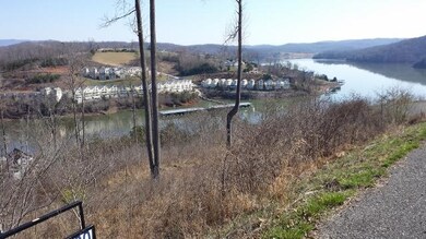 cat8laf-Sam & Maria Way $59,900 (2).jpg