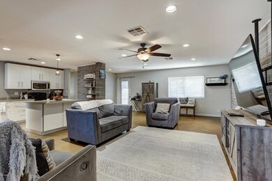 1322 E Catalina Dr, Phoenix, AZ 85014 - photo 6