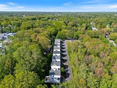 284 Bradley St #8