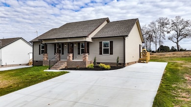 111 Demonbreum Cir, Shelbyville, TN 37160 - photo 2