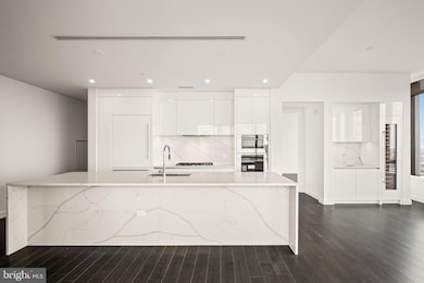 The Laurel Rittenhouse Square unit 2702, Philadelphia, PA 19103 - photo 4