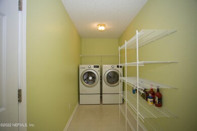 8048 Kilkelly Ln S, Jacksonville, FL 32244 - photo 7