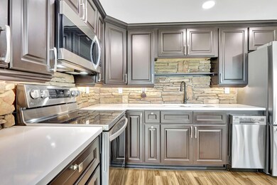18-web-or-mls-P1570078