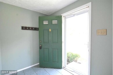 8152 Willowdale Ct, Springfield, VA 22153 - photo 2