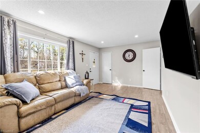 102 N Hall St, High Point, NC 27263 - photo 7