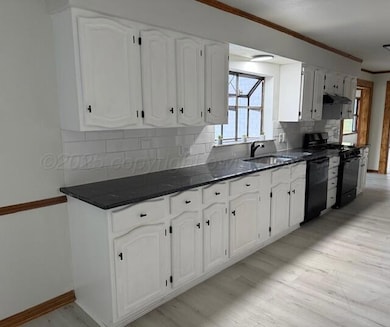 1000 Lee St, Borger, TX 79007 - photo 7