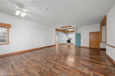 615 N 2nd Ave W, Newton, IA 50208 - photo 5