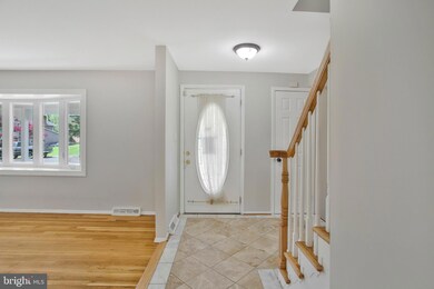 13402 Colwyn Rd, Fort Washington, MD 20744 - photo 4