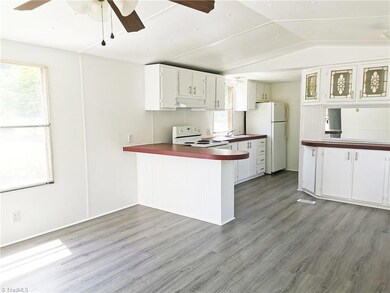 2385 Stoney Creek School Rd, Reidsville, NC 27320 - photo 3