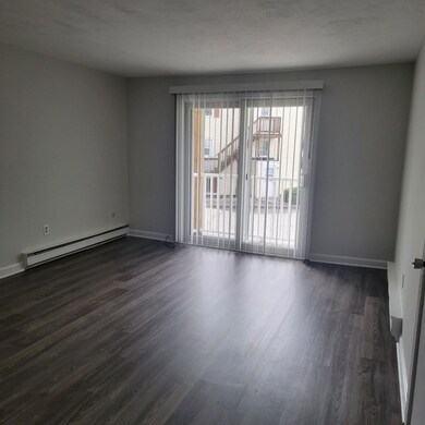 60 Phillips St unit 4-4, Attleboro, MA 02703 - photo 4