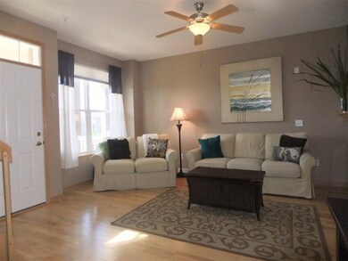 77 S Gardens Way unit 211, Fitchburg, WI 53711 - photo 6