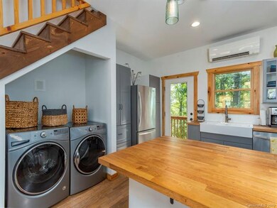 Great use of space for the washer and dryer, also 