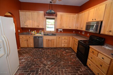 4 Kitchen
