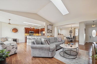 522 Bridgewater Cir, Williams Bay, WI 53191 - photo 4