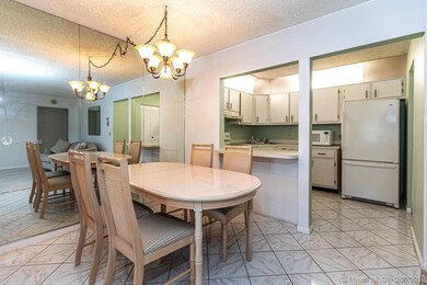 109 Lake Pine Cir unit D-1, Greenacres, FL 33463 - photo 5