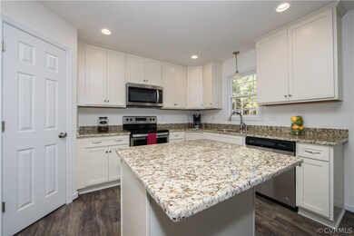 6281 Walnut Tree Dr, Powhatan, VA 23139 - photo 5