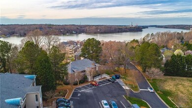 Sweeping views of the lake!
