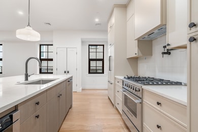 33 Pearl St unit 1, Dorchester, MA 02125 - photo 4