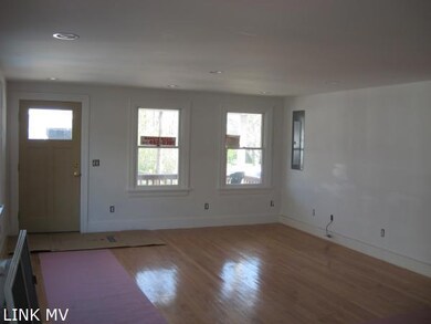 39 Lagoon Pond Rd, Vineyard Haven, MA 02568 - photo 3