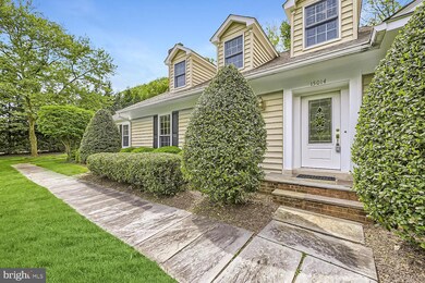 15014 Spring Meadows Dr, Germantown, MD 20874 - photo 2