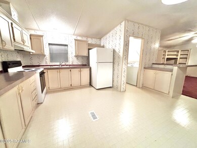 923 Olga St, Rayne, LA 70578 - photo 2