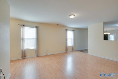 198 Cloverbrook Dr, Harvest, AL 35749 - photo 5