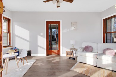 26 Lovell St, Elgin, IL 60120 - photo 3