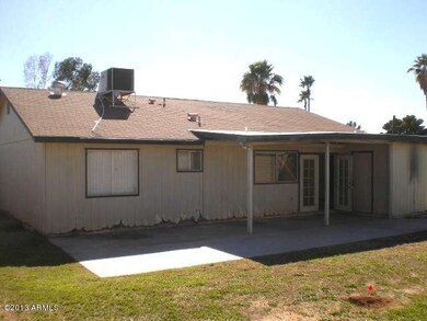 023-276880 back left wide