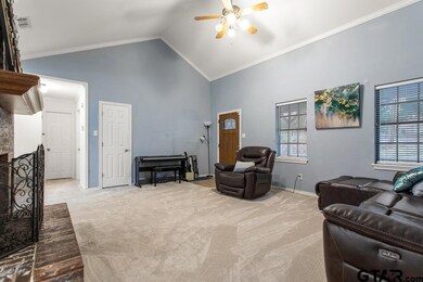 3924 Wakefield Dr, Tyler, TX 75701 - photo 4