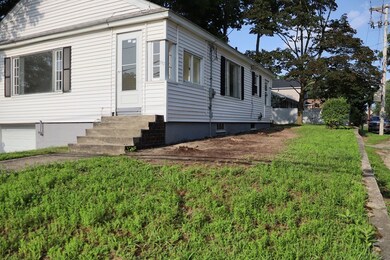 592 S Union St, Lawrence, MA 01843 - photo 5