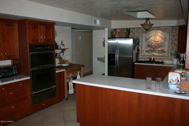 8718 N Mahogany Rd, Tucson, AZ 85704 - photo 3