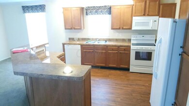 4101 Manor Rd, Columbus, OH 43224 - photo 2